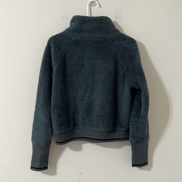 Athleta Tugga Sherpa Jacket Bali Green Size Medium - Picture 9 of 10